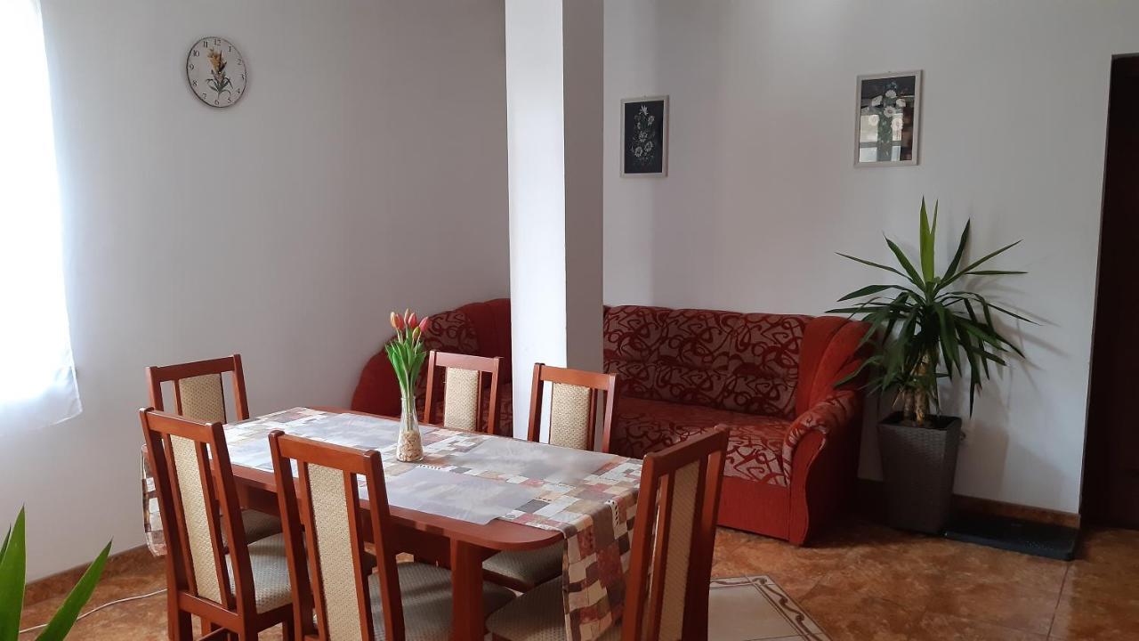 Bajusz Vendeghaz Hotel Tornyosnémeti Exterior foto
