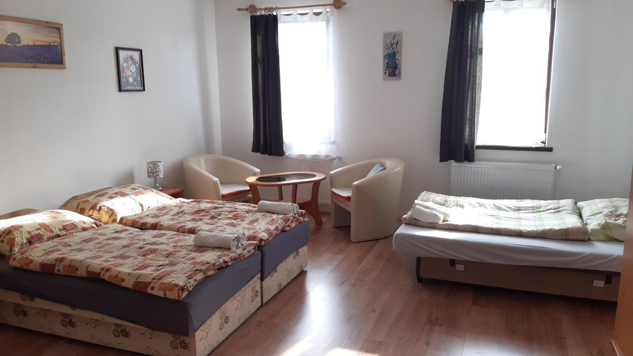 Bajusz Vendeghaz Hotel Tornyosnémeti Exterior foto